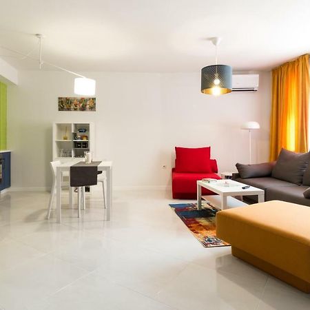 Pop Your Colors - Funky And Modern 1Bdr Apt By Flat Mаnager Plovdiv Kültér fotó