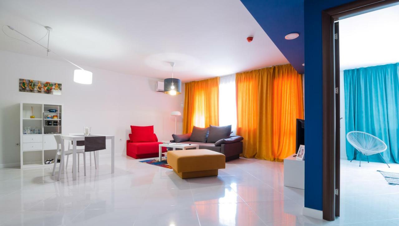 Pop Your Colors - Funky And Modern 1Bdr Apt By Flat Mаnager Plovdiv Kültér fotó