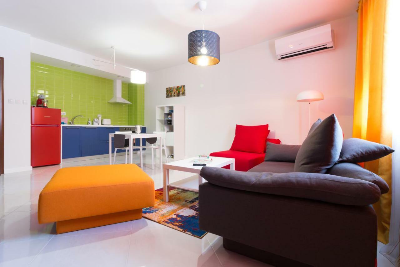Pop Your Colors - Funky And Modern 1Bdr Apt By Flat Mаnager Plovdiv Kültér fotó