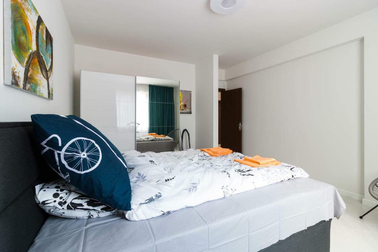 Pop Your Colors - Funky And Modern 1Bdr Apt By Flat Mаnager Plovdiv Kültér fotó